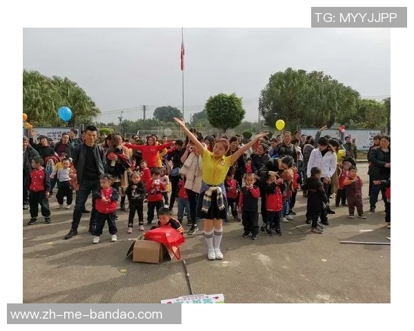 纳吉足球:探索足球背后的故事与激情,感受运动的魅力与团队的力量 纳吉足球:探索足球背后的故事与激情,感受运动的魅力与团队的力量